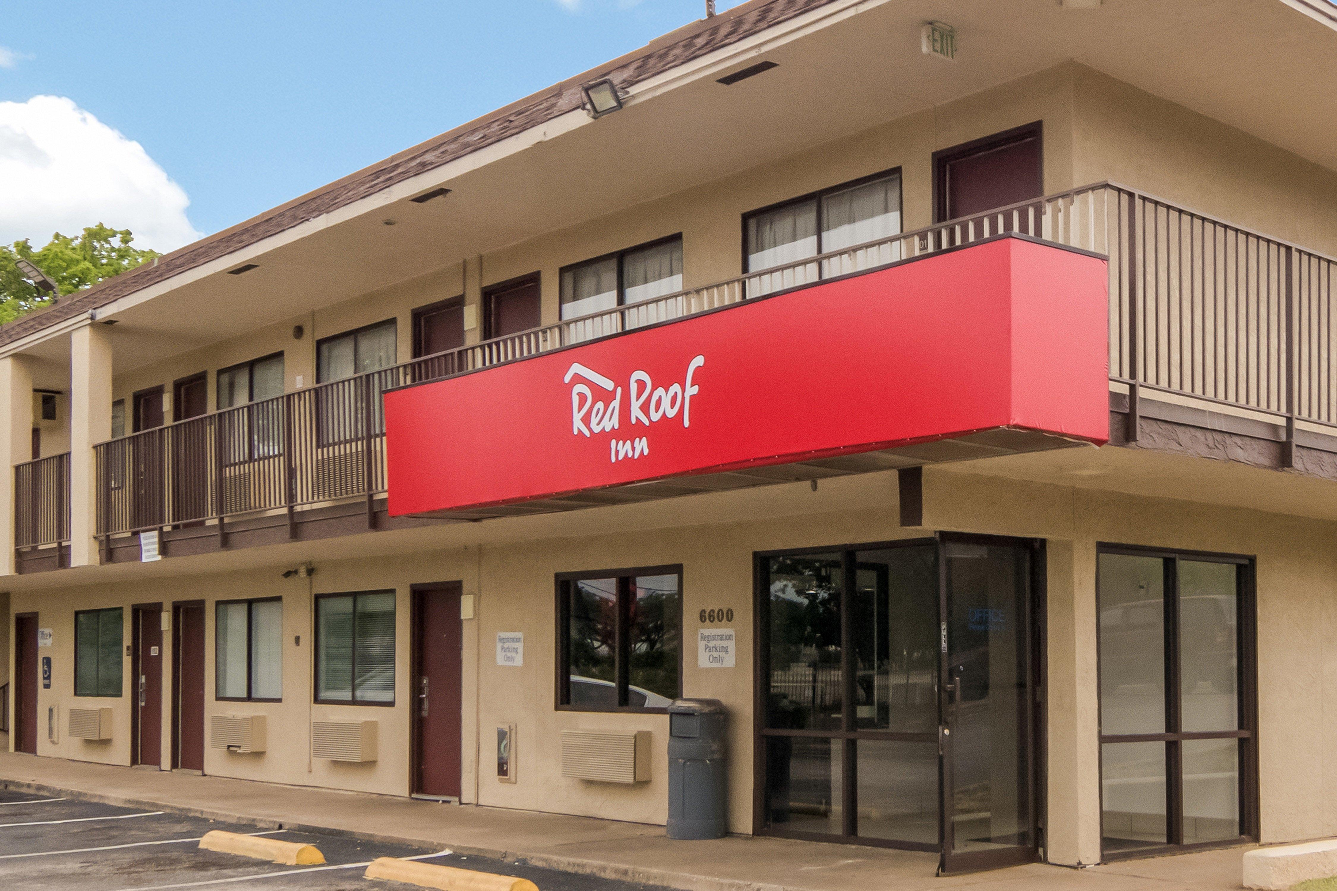 Red Roof South Motel 2*